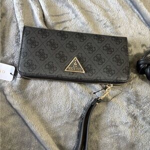 Guess wallet beautiful new